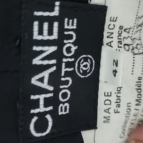 Preowned Chanel Velvet Pants. - Picture 6 of 6